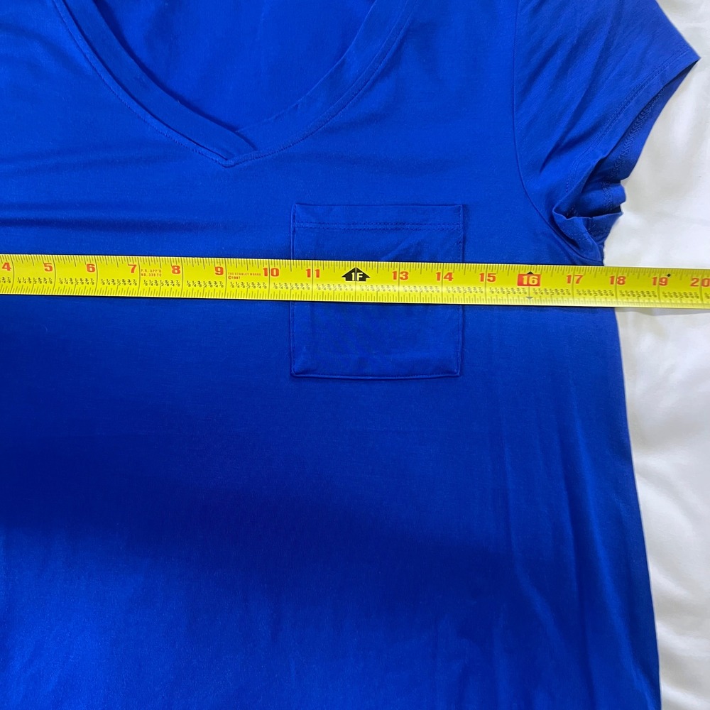 Cable & Gauge Royal Blue V-Neck Pocket Tee High-Low Hem Medium cobalt basics - Picture 8 of 10